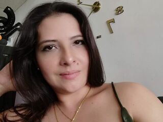 closeup pussy cam MonserratDuncan