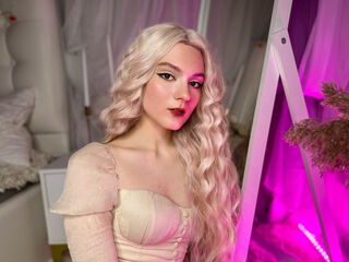 topless webcamgirl MuertaReed