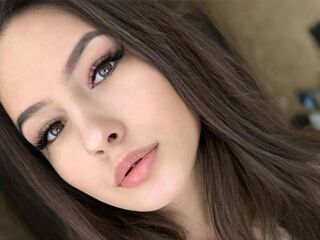 camslut spreading pussy NeldaGoffin