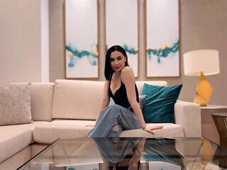 free online chat NicoleMil