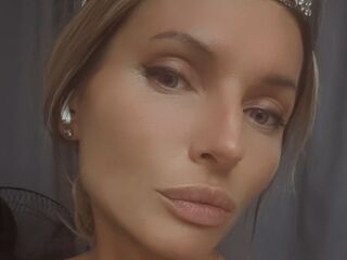 naughty camgirl picture NikoleMolly