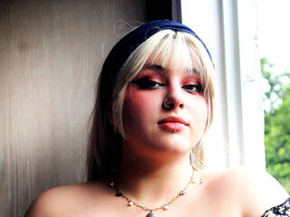 webcampic NinaBloomie