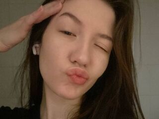 dirty cam show NoemiMeservy