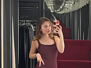 hot webcam slut OdelynBreed