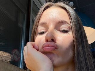 sexy cam girl OdetteWingler