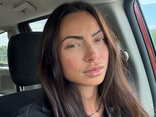 camslut topless OliviaaBrownn