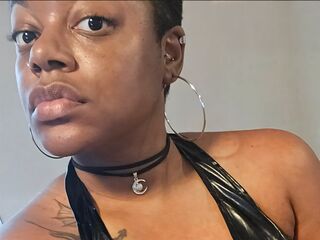 girl topless OnyxDahlia