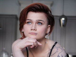 camgirl webcam picture PeachAveline