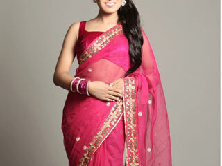 chat live webcam PriyaArmani