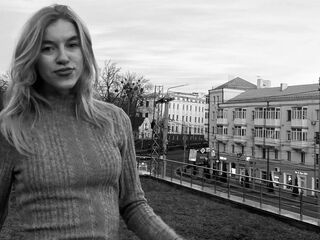 hot strip tease web cam SallyRodwell