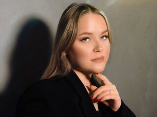 girl sexcam SallySavage