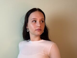 free webcam chat SandiePlecker