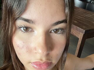 adult video chat room SariLane