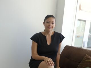 camslut topless SatianaSofia