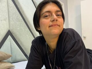 naked cam girl masturbating with vibrator ScarletMiller