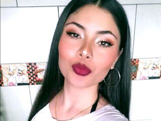 naked girl with webcam fingering pussy ScarlettReven