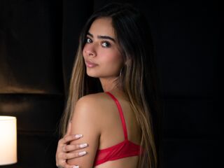 camgirl masturbating with dildo SharaOrtiz