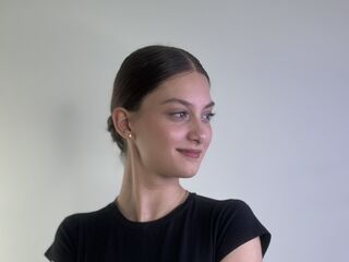 voyeur cam SharikaWigington