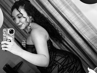 naughty camgirl masturbating SharonBlairr