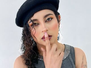 naughty camgirl fingering shaved pussy SkyllerHex