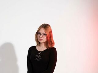 live sex cam SuzanGoldstein