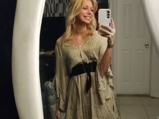 livecam SuzySweetSteps