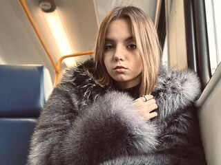 naked girl with webcam masturbating with sextoy TasiaPetronzio