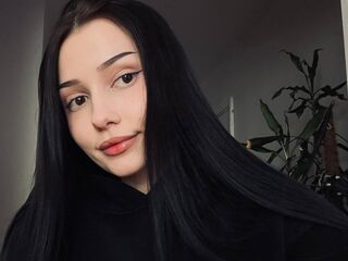 camslut TeneshaLaton