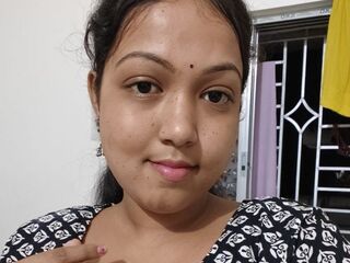 naked webcam girl picture TrishaSaha
