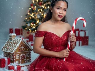 camslut fingering pussy TrixieSaisem