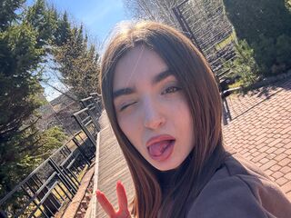 jasmin ValarieZohn