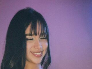 camgirl masturbating with sex toy YamiRose