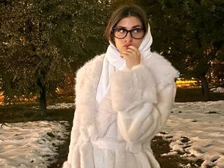 hot webcam show YukoHazer