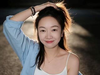 camslut masturbating ZhenShufen